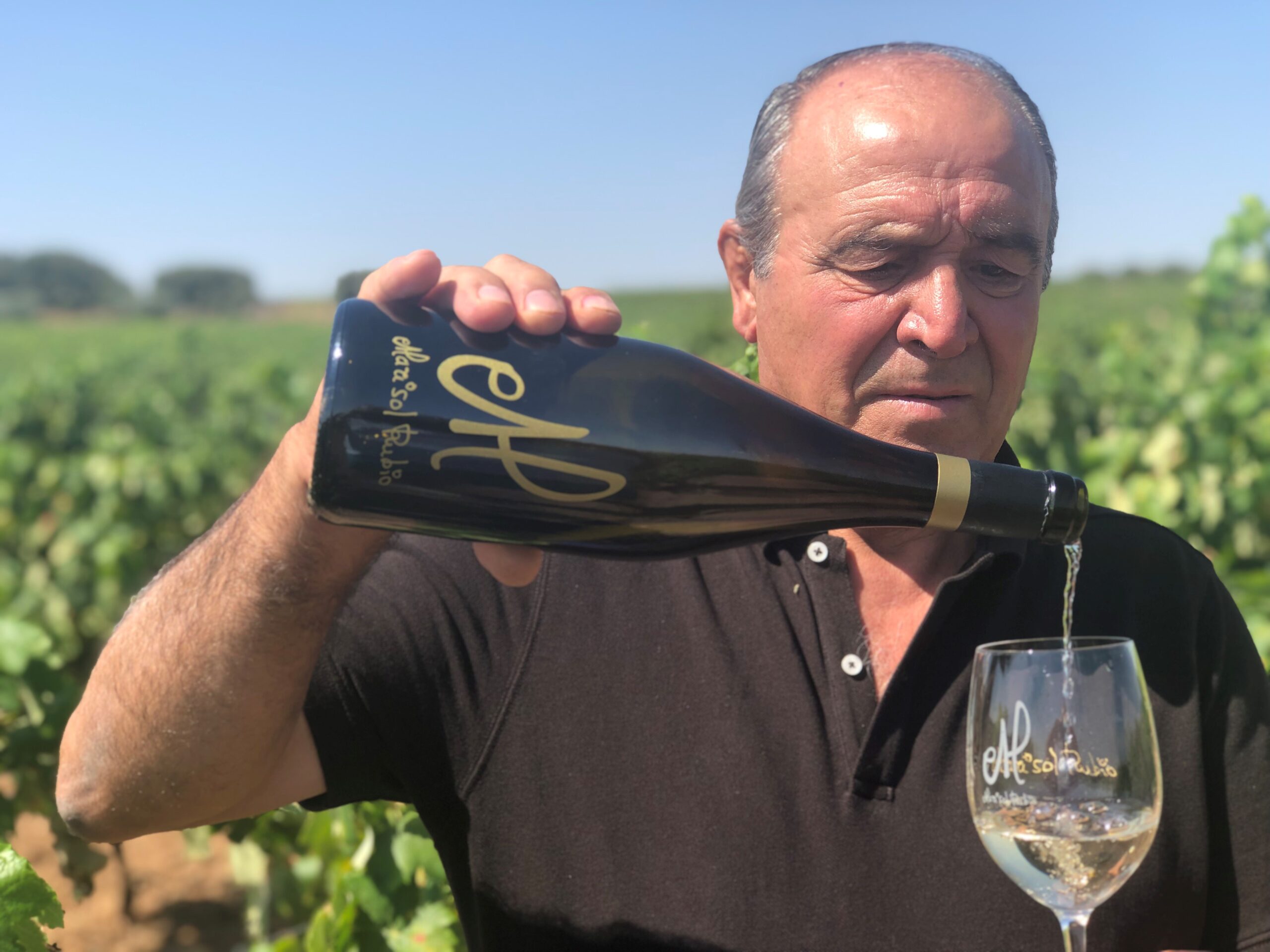 Entrevista, en la revista digital “Vinos de Castilla La Mancha”, a Cipriano Garrido, viticultor y co fundador de Bodegas Marisol Rubio